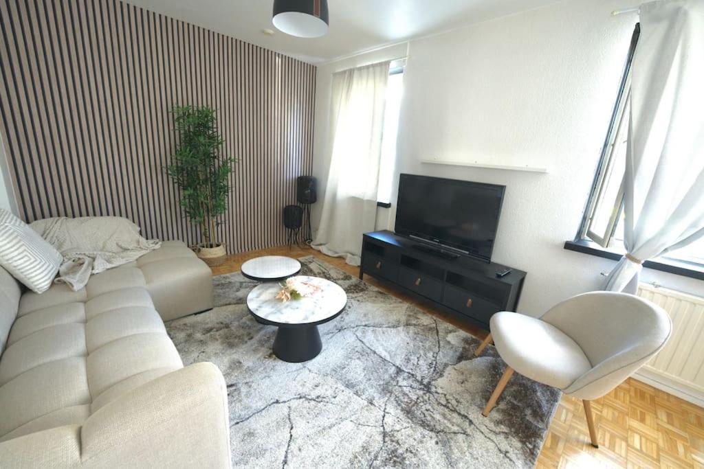 Cosy,Stylish & Big Apartment In The Heart Of City Rovaniemi Exterior photo